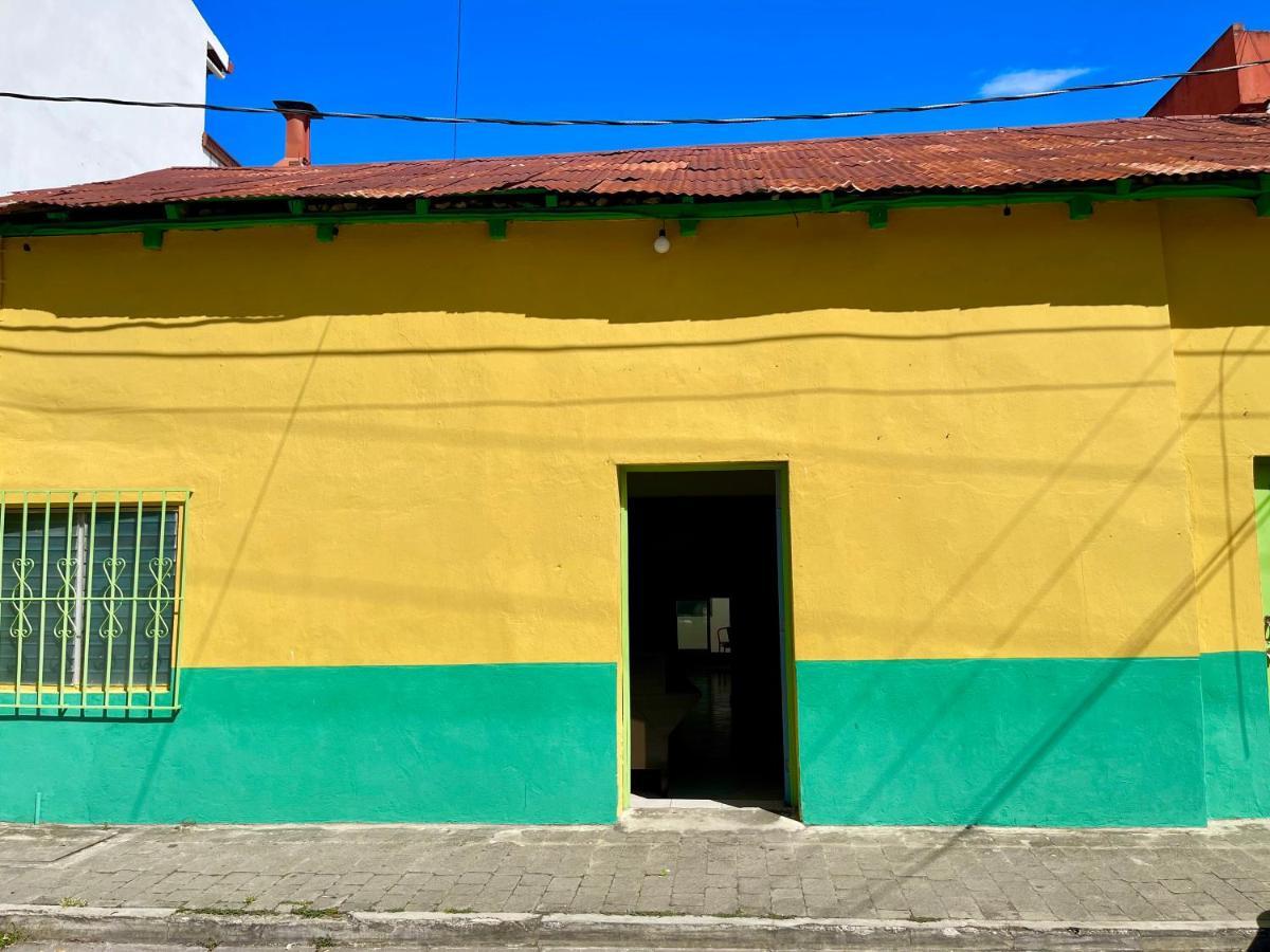 Hostal Inn 2 Flores Exterior foto